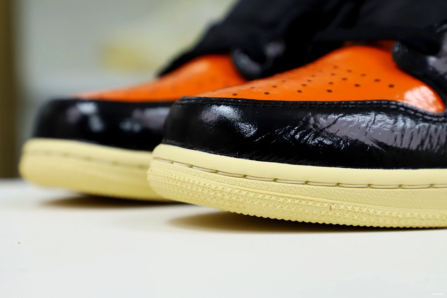 1 OG RETRO AIR 'SHATTERED 3.0' HIGH JORDAN BACKBOARD 0310